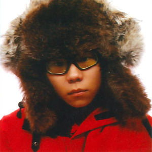 女人扒开腿让男人操
